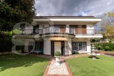 Foto Villa in vendita a Trezzano Sul Naviglio