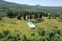 Foto Villa in vendita a Umbertide - 17 locali 335mq