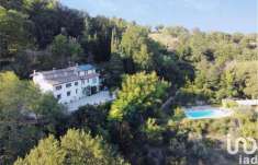 Foto Villa in vendita a Urbino