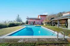 Foto Villa in vendita a Varese - 6 locali 341mq