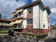 Foto Villa in vendita a Varese - 6 locali 400mq