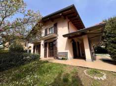 Foto Villa in vendita a Varese