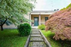 Foto Villa in Vendita a Vedano al Lambro Vedano al Lambro