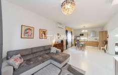 Foto Villa in vendita a Veduggio Con Colzano