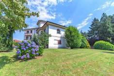 Foto Villa in vendita a Venegono Inferiore