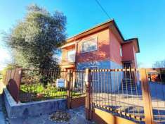 Foto Villa in vendita a Venegono Superiore - 6 locali 216mq
