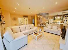 Foto Villa in vendita a Viareggio 200 mq  Rif: 1072097