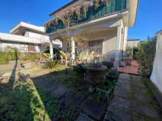 Foto Villa in vendita a Viareggio