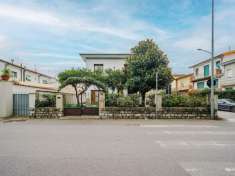 Foto Villa in vendita a Viareggio