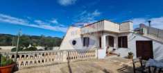 Foto Villa in vendita a Vieste - 15 locali 270mq