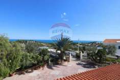 Foto Villa in vendita a Vieste - 8 locali 198mq