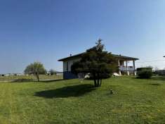 Foto Villa in Vendita a Villafranca di Verona Alpo