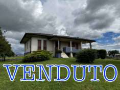 Foto Villa in Vendita a Villafranca di Verona Alpo