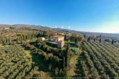 Foto Villa in vendita a Vinci - 16 locali 650mq
