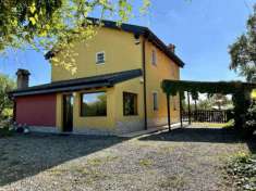 Foto Villa in vendita a Ziano Piacentino