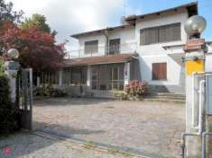 Foto Villa in Vendita in zona Centro a Mombello Monferrato