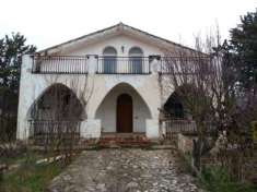 Foto Villa in vendita Santa Cristina Gela (PA) adiacente al Lago