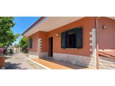 Foto Villa in Via Amatore Sciesa