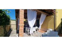 Foto Villa in Via Arturo Pompeati Luchini