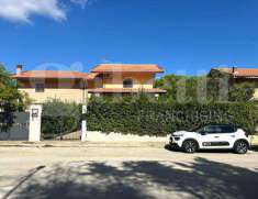 Foto Villa o villino in Vendita, pi di 6 Locali, 151 mq (Avola)