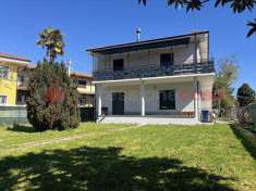 Foto Villa o villino in Vendita, pi di 6 Locali, 200 mq (San Secondo