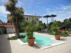 Foto Villa o villino in Vendita, pi di 6 Locali, 280 mq (Giugliano i