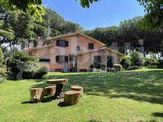 Foto Villa o villino in Vendita, pi di 6 Locali, 425 mq (Marino)