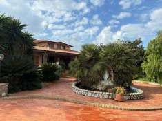 Foto Villa o villino in Vendita, pi di 6 Locali, 500 mq (Ladispoli)