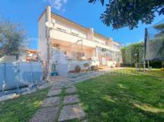 Foto Villa plurifamiliare in vendita a Ardea