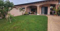 Foto Villa plurifamiliare in vendita a Ardea