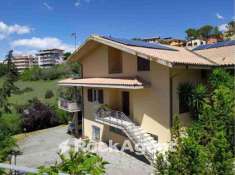Foto Villa plurifamiliare in vendita a Atri