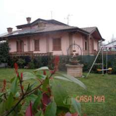 Foto Villa plurifamiliare in vendita a Calendasco - 4 locali 240mq