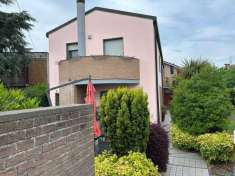 Foto Villa plurifamiliare in vendita a Ferrara