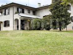 Foto Villa plurifamiliare in vendita a Gerenzano