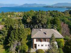 Foto Villa plurifamiliare in vendita a Ranco