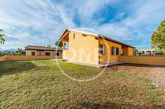 Foto Villa plurifamiliare in vendita a Roma