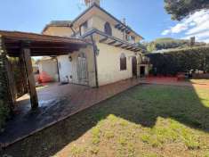 Foto Villa plurifamiliare in vendita a San Felice Circeo