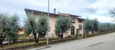 Foto Villa plurifamiliare in vendita a Vaiano