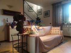 Foto Villa plurifamiliare in vendita a Vigolzone