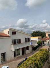 Foto Villa plurifamiliare in zona residenziale