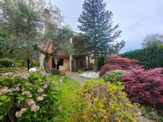 Foto Villa quadrifamiliare in vendita a Ariccia