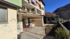 Foto Villa quadrifamiliare in vendita a Gandino - 10 locali 250mq