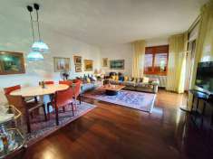 Foto Villa quadrifamiliare in vendita a Prato