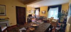 Foto VILLA ROSINA  Appartamento al 1 p. c/a, mq 145 ca., 3 vani + acc. + possibilit  garage. Ottime condizioni. Euro 170 Mila CL D