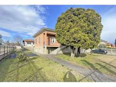 Foto VILLA SINGOLA con ampio GIARDINO di circa 550 mq