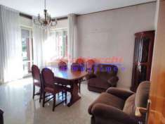 Foto Villa singola con giardino