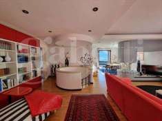 Foto Villa singola in Vendita, 240 mq (Oliveto Lario)