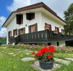 Foto Villa singola in Vendita, pi di 6 Locali, 230 mq (Solagna)