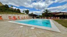 Foto Villa singola in Vendita, pi di 6 Locali, 250 mq (Spigno Saturn