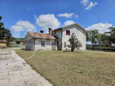 Foto Villa singola in Vendita, pi di 6 Locali, 270 mq (Mesola)